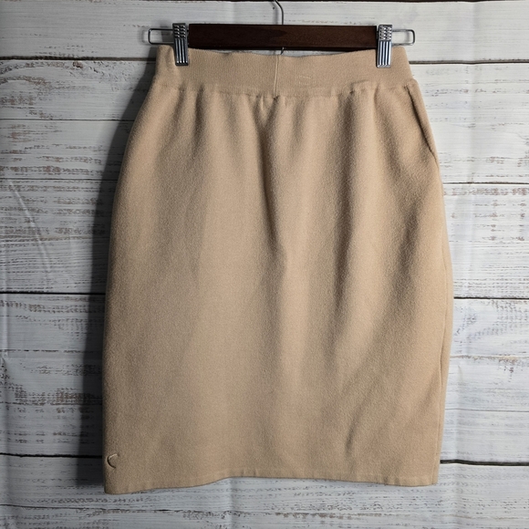 Zyia Active womens Medium camel tan knee length skirt with pockets. - Picture 2 of 7